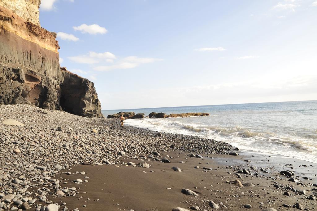 Apartamentos Buen Leon Playa de Tasarte エクステリア 写真